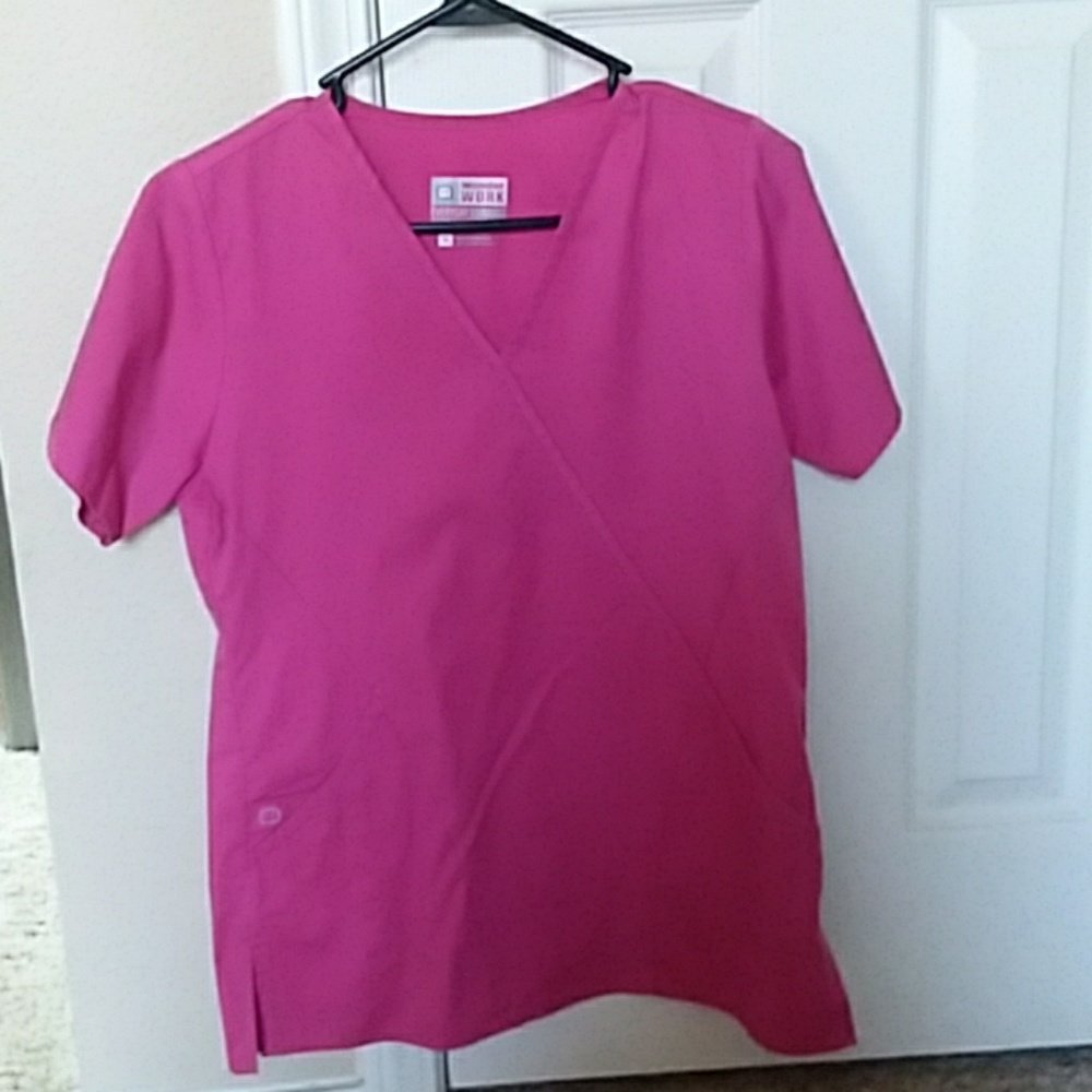 Scrub top